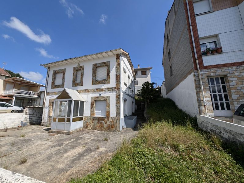 Foto 57732957-e685-4901-a72c-caf11880c1b1. Casa amb aparcament a Tineo