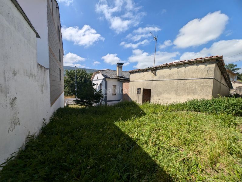 Foto c0113c4c-ac4f-4116-a1c3-29d7ee233b98. Casa amb aparcament a Tineo