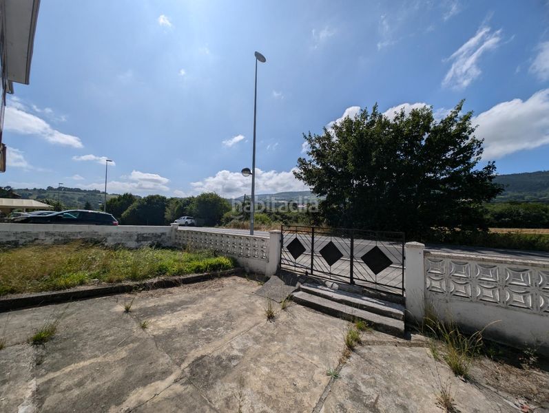 Foto c434f90d-1ea8-4ffc-b16f-dac50ad3aa7b. Casa amb aparcament a Tineo