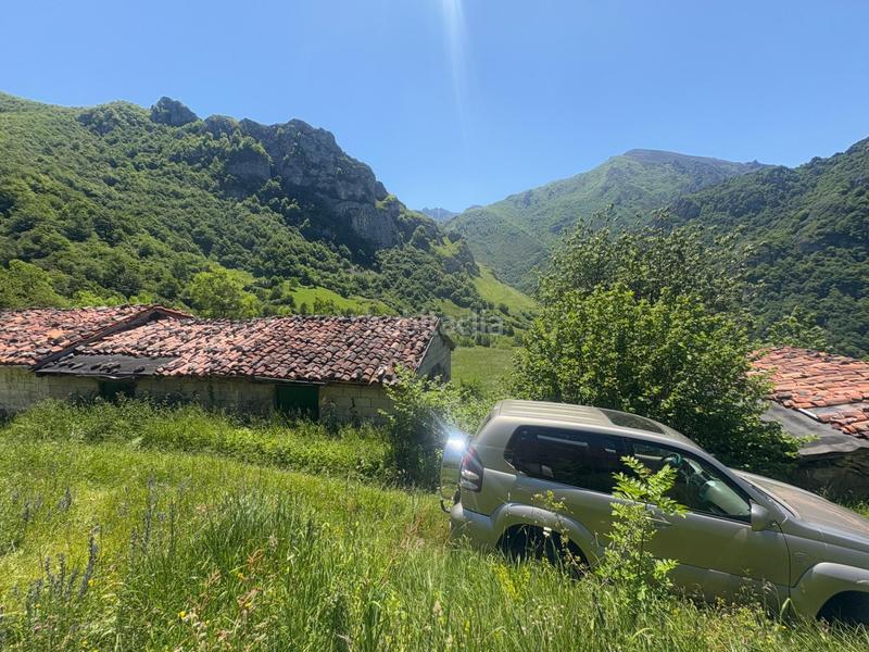 Foto 21f9eceb-019f-47fc-9bac-e35ae70d8711. Finca rústica a Aller