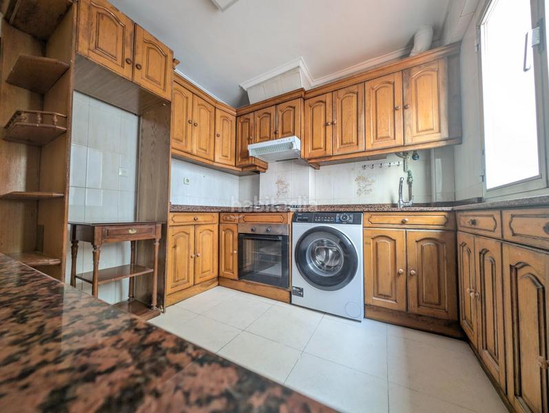 Foto ff737508-dff9-4e6a-b7e3-912c480aea49. Appartamento in calle juan ramón jiménez 1 in Masip Oviedo