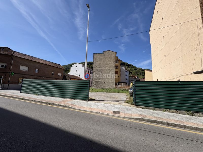 Foto 104352cf-a34a-4377-b9f4-dd7ee966a00b. Terreny residencial a constitucion 1 a Aller