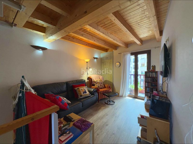Foto 714cbb55-fb27-4622-bb62-70d741b514d1. Edifici a la pola Siero Siero