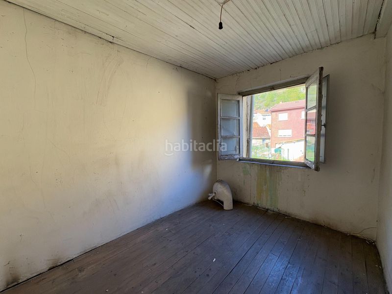 Foto d6b3fbce-cd08-4f6b-ab65-ab021a5da991. Xalet a pelugano 0 a Aller