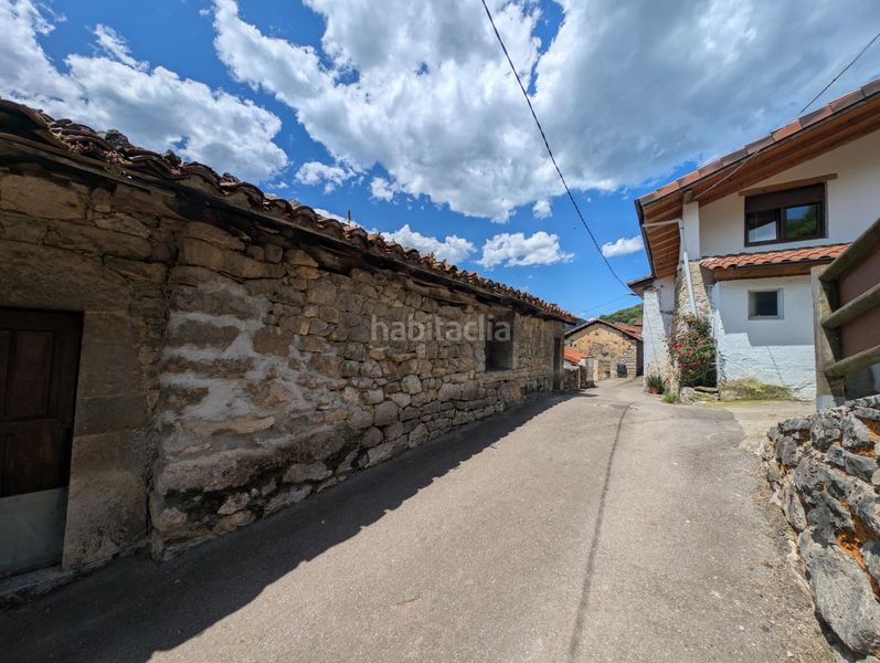 Foto dcc030df-e2f0-4ca4-b30c-44e25cb80e3a. Casa a serandi 2 a Proaza