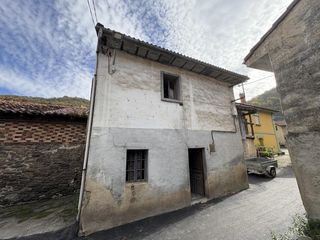 Casa a Bello 41. Casa de dos plantas en bello para reforma integral  aller  proye