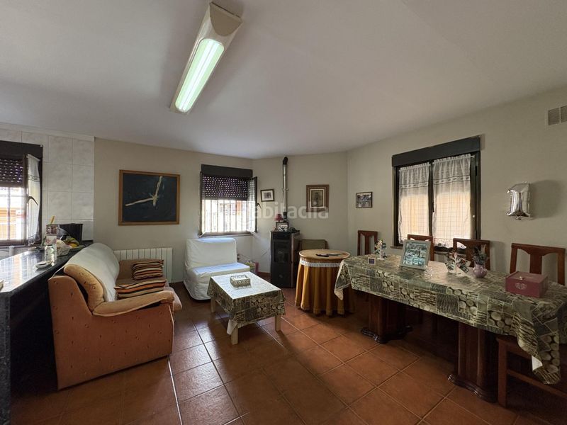 Foto 6c0be3ae-362f-4dd7-b9b9-cf3806581246. Edifici a felechosa arriba 4 a Aller