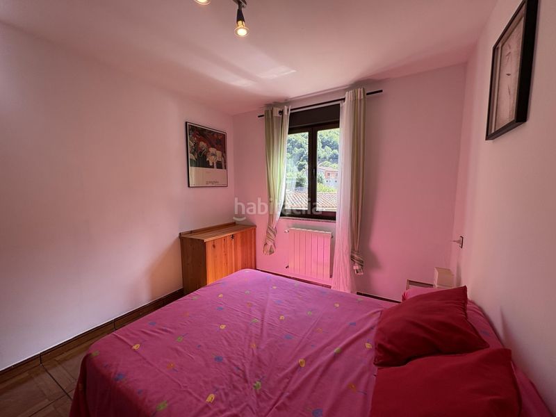 Foto 8df7a7d3-b0f7-4bf3-b2fa-509c5bdfab40. Edifici a Aller