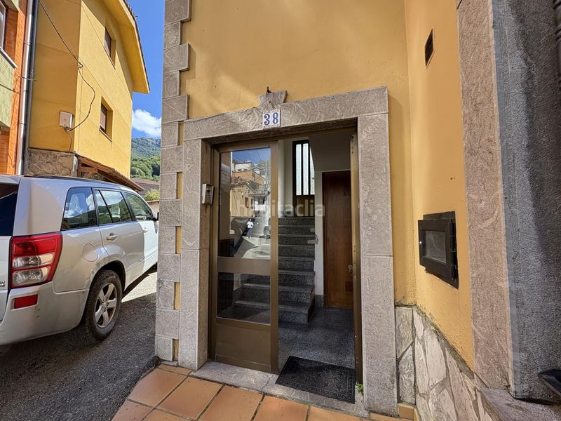 Foto c931e2e4-58dc-4621-bd96-19a998f513f2. Edifici a Aller