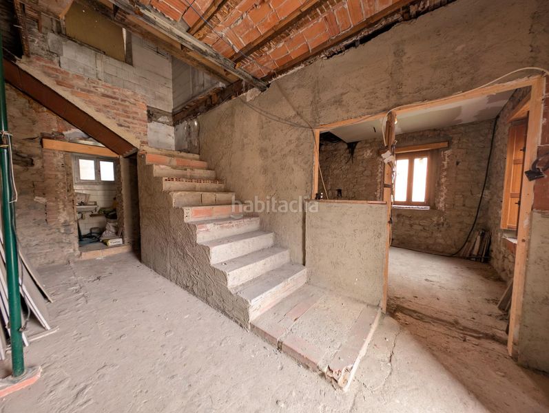 Foto 04d5b093-dd92-4dae-967a-da48f94224c9. Xalet amb aparcament a Santa Marina - Polígono Mieres