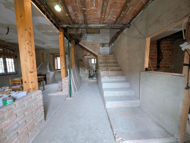 Foto 743bdfbc-0845-4999-9ef7-cce183de3226. Xalet amb aparcament a Santa Marina - Polígono Mieres