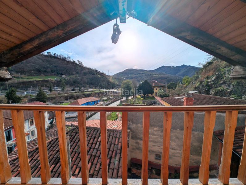 Foto 852a8bdc-fa8f-4d5c-9621-fbe38f413545. Xalet amb aparcament a Santa Marina - Polígono Mieres