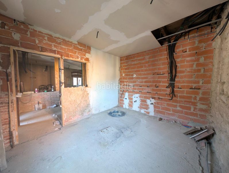 Foto e45b9777-33d4-4e7b-a7a9-83e7a6fff96d. Xalet amb aparcament a Santa Marina - Polígono Mieres