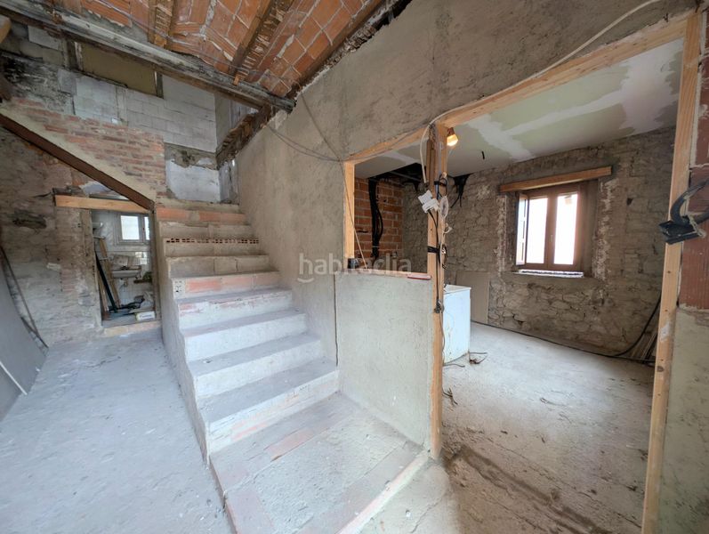 Foto e5c3b407-750a-4e51-92d6-d87d7020d313. Xalet amb aparcament a Santa Marina - Polígono Mieres