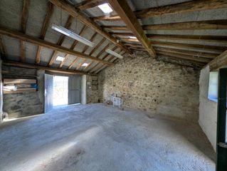 Casa adossada  Cuérigo. Almacén en cuérigo