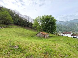 Casa a Moreda de arriba 0. Cabaña rural independiente con 6.836 m2 de paarcela, y vistas ab