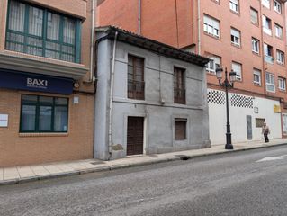 Chalet  Calle favila. Propiedad con expediente urbanistico abierto en oviedo, asturias