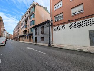 Chalet  Calle favila. Propiedad con expediente uribanistico abierto en oviedo, asturia