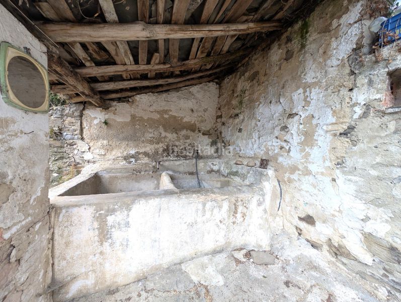 Foto b663ae44-da92-434e-b3ce-998c7ad26e22. Xalet amb aparcament a Aller