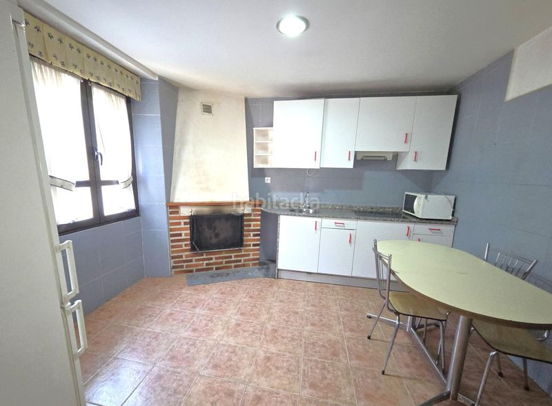 Foto 19117e66-9b98-4635-b347-a99b9e072858. Casa amb calefacció aparcament a Aller
