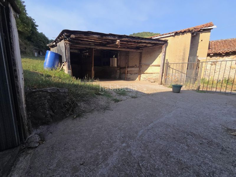 Foto 1e5d3008-f37d-4cca-946b-f440e78c1cf0. Casa amb calefacció aparcament a Aller