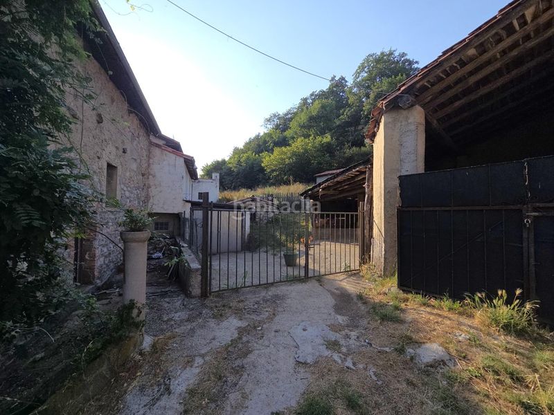 Foto 5f753777-9ba7-4aa7-9308-15ce2235f417. Casa amb calefacció aparcament a Aller