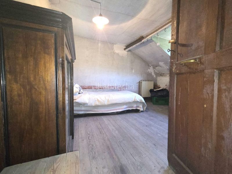 Foto e5d8886b-d898-4143-8fa5-82a01d935c34. Dachwohnung in Teverga