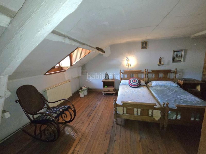 Foto fd84cd55-92d8-490a-bbe0-a0f12cfb0394. Dachwohnung in Teverga