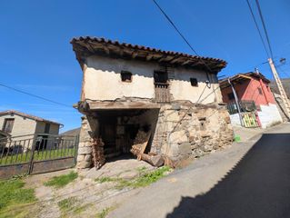 Chalet  Lugar pola del pino. Casa de piedra con esencia asturiana y huerta  en el pino, aller