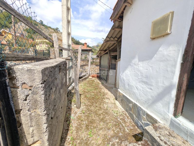 Foto d9904727-99e9-4e71-9319-d419b29799a6. Masia a lugar cuerigo a Aller