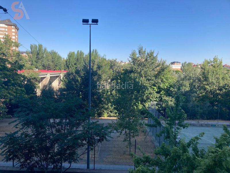 Foto 618bc0c4-fc5e-4f76-9644-fe4748b620ad. Alquiler local comercial local en alquiler en paseo zorrilla, 6 dormitorios. en Valladolid