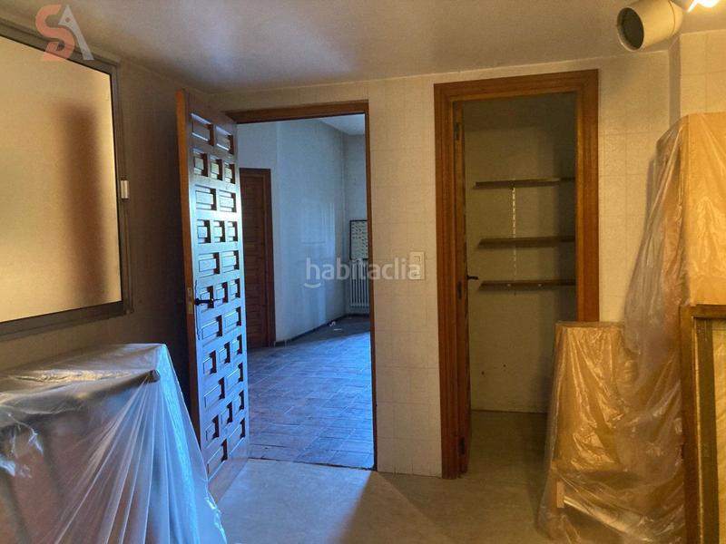 Foto 8530f375-8c77-4f47-b0f0-efa709344420. Alquiler local comercial local en alquiler en paseo zorrilla, 6 dormitorios. en Valladolid