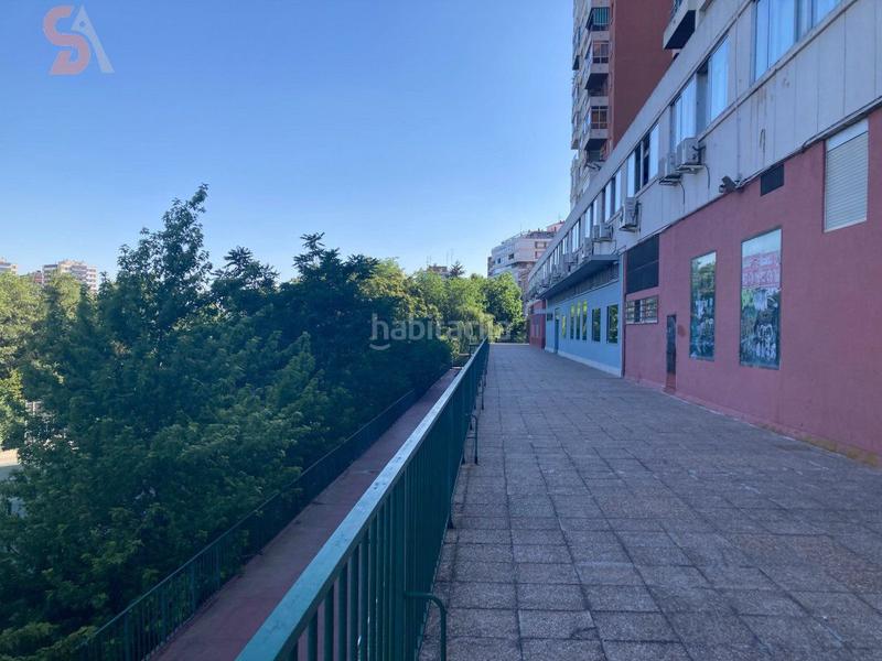 Foto b2af4b2e-75a4-40a8-88c7-a5f908a4885f. Alquiler local comercial local en alquiler en paseo zorrilla, 6 dormitorios. en Valladolid