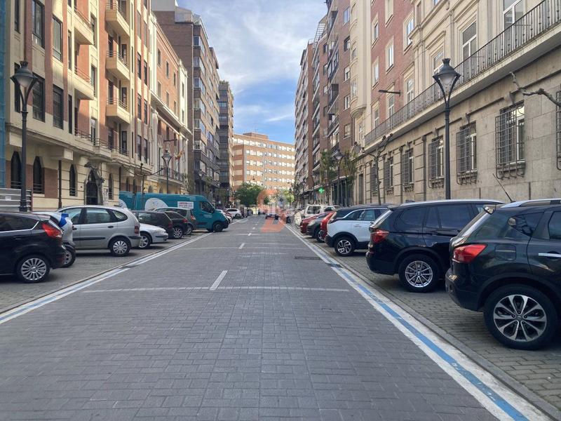 Foto ebfc819f-6dbd-47f5-9ac9-6b0e0e8b1163. Oficina amb calefacció a Caño Argales Valladolid