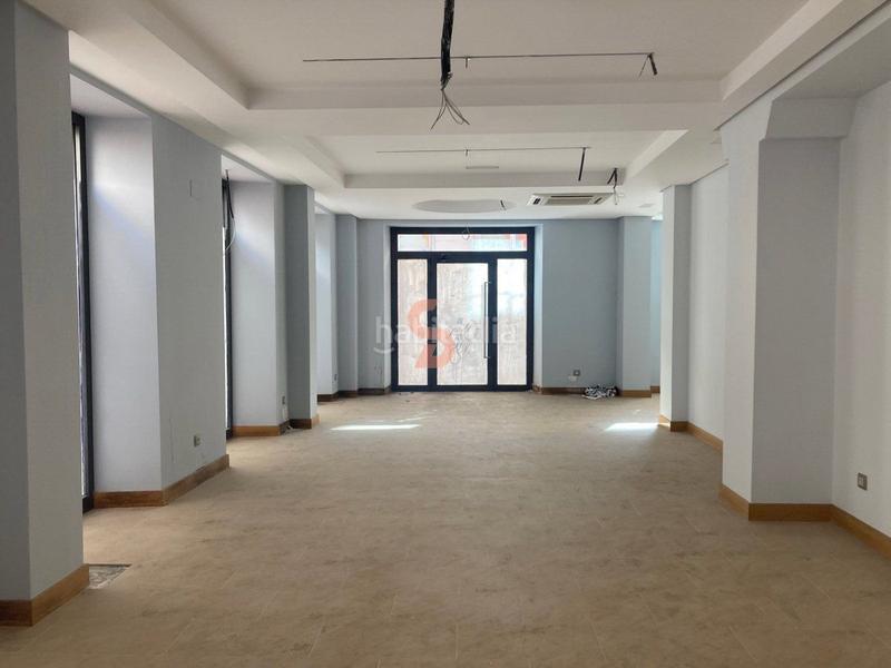 Foto e2f0e6ec-b5f9-46bc-af33-081a2ac69489. Lloguer local comercial a Centro Valladolid