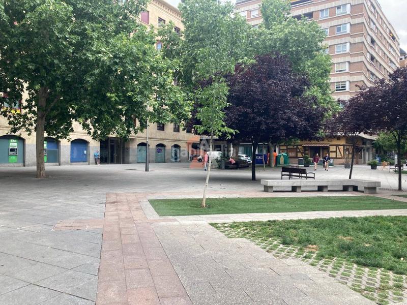 Foto 83f667d6-928b-478f-986b-0d3d4026919f. Alquiler local comercial local en alquiler en centro, 3 dormitorios. en Valladolid