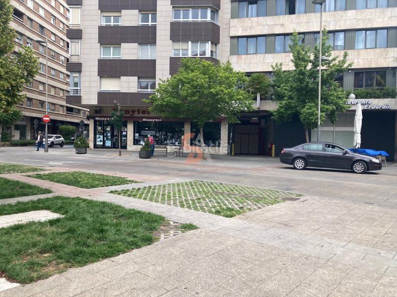 Foto c7331633-4051-4142-8ac6-fa70f34e5586. Alquiler local comercial local en alquiler en centro, 3 dormitorios. en Valladolid