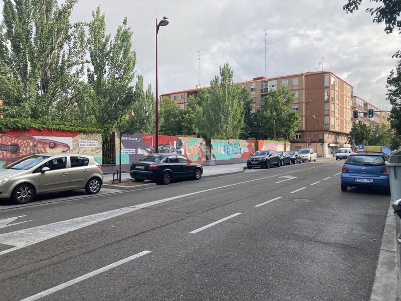 Foto a6db6209-8b56-4f8c-b9fb-7a5a9c1cce77. Miete geschäftsraum in Pajarillos Bajos Valladolid