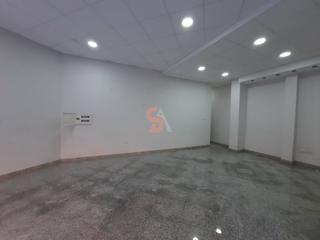 Location Local commercial  Palacio valdés. Local en alquiler en vadillos, 1 dormitorio.
