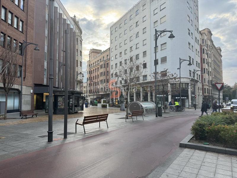 Foto ad14751d-38d9-4879-b37c-6dc08c4178d9. Aparcament cotxe a Centro Valladolid