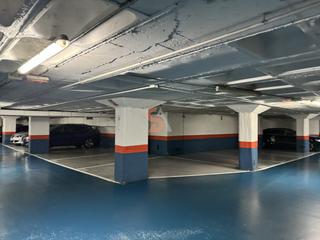 Autoparkplatz  Maria de molina. Garaje en venta en centro.