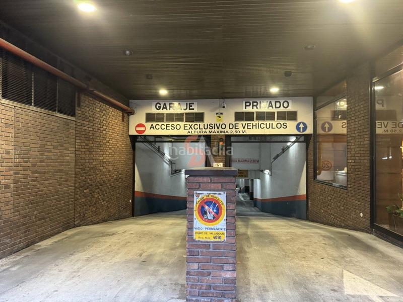 Foto ccb907d4-cf3b-4bbc-b14f-affc468d361c. Aparcament cotxe a Centro Valladolid