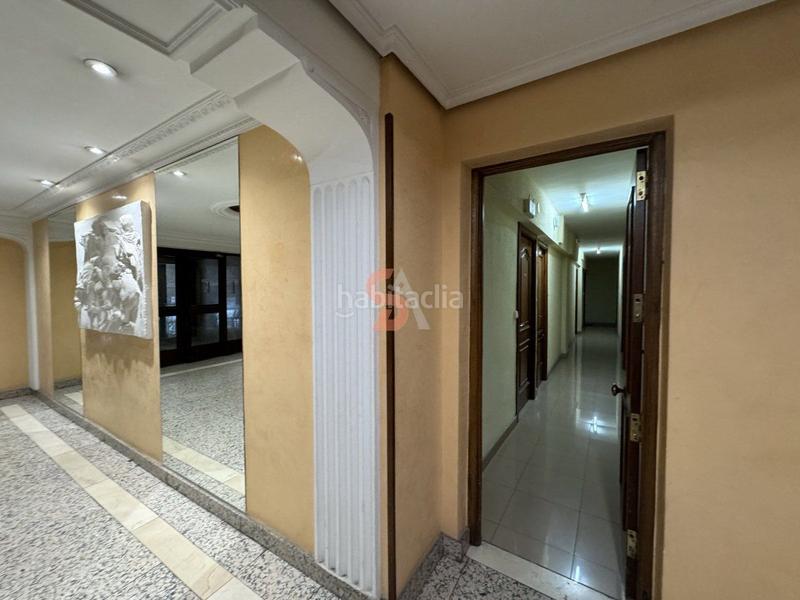 Foto c46af6f2-b7db-4f4d-a2da-734e65dd1ca8. Location local commercial dans Centro Valladolid