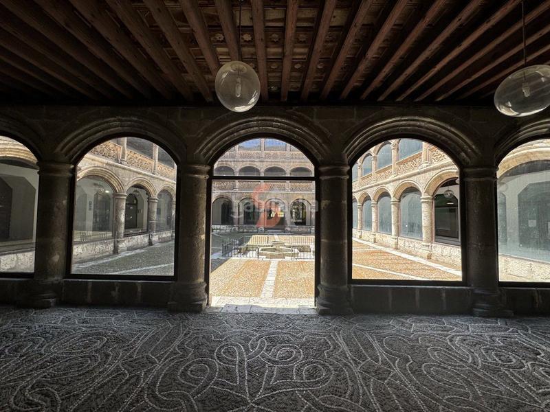 Foto 07f69991-4c95-45d9-ad0d-245b09c754ad. Local comercial local en venta en Centro, 1 dormitorio. en Valladolid