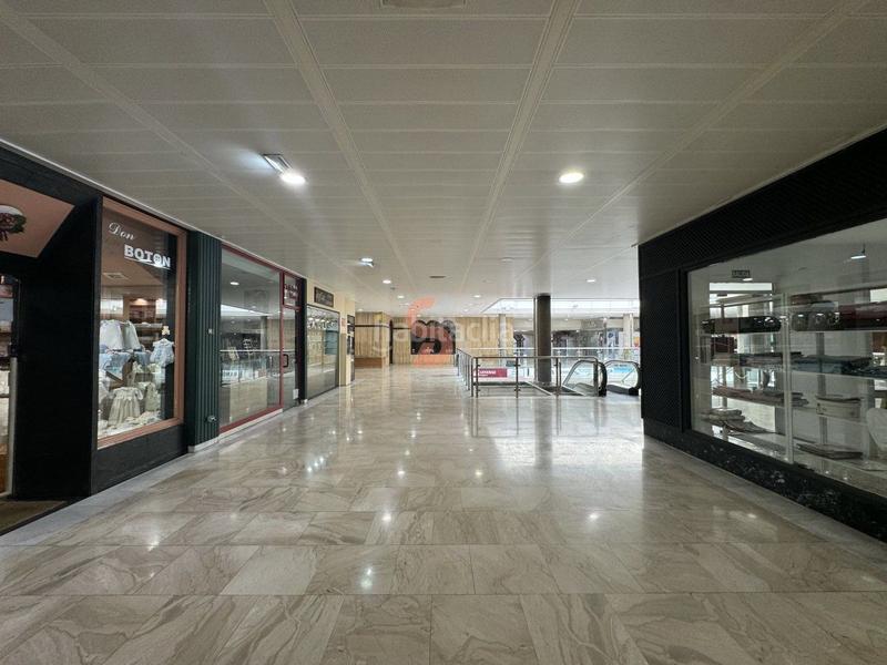 Foto 095ba8aa-c9d5-4d9a-8bb2-41062a43d22d. Local comercial local en venta en Centro, 1 dormitorio. en Valladolid