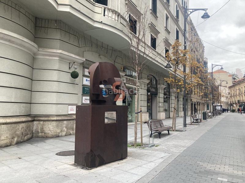 Foto b54195bc-7809-4bb6-b3db-68755325e4bd. Local comercial local en venta en Centro, 1 dormitorio. en Valladolid