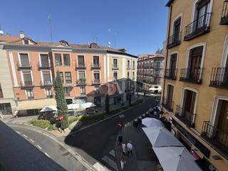 Lloguer Pis  Regalado. Piso en alquiler en centro, 2 dormitorios.