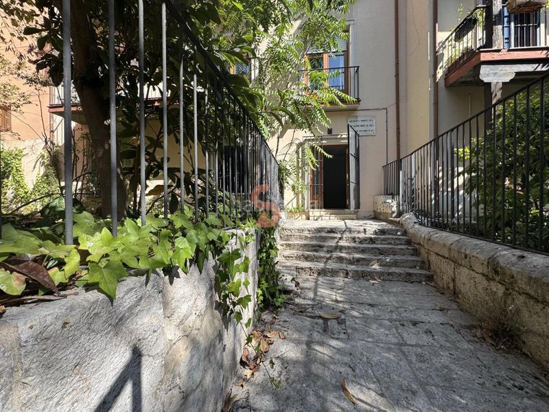 Foto 0ddac067-c853-4383-a0b1-00859b3f5559. Lloguer local comercial a Centro Valladolid