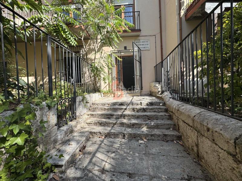 Foto 371996af-c9c4-43db-9e21-fe0a754e30ff. Lloguer local comercial a Centro Valladolid