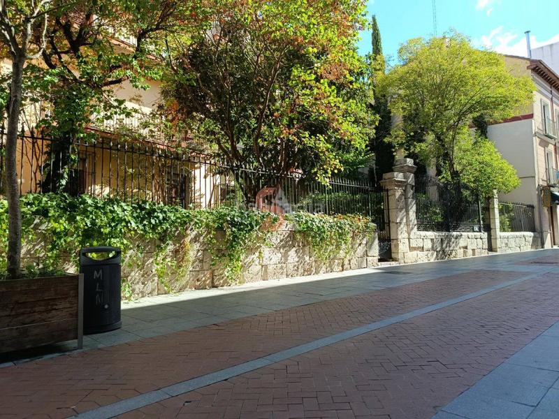Foto 87dbed3e-b41d-4e43-8361-697a86d86f5b. Location local commercial dans Centro Valladolid
